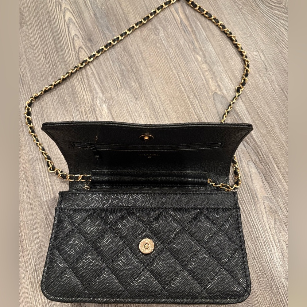 Chanel Beauty GWP Makeup Crossbody Bag - Picture 2 of 10